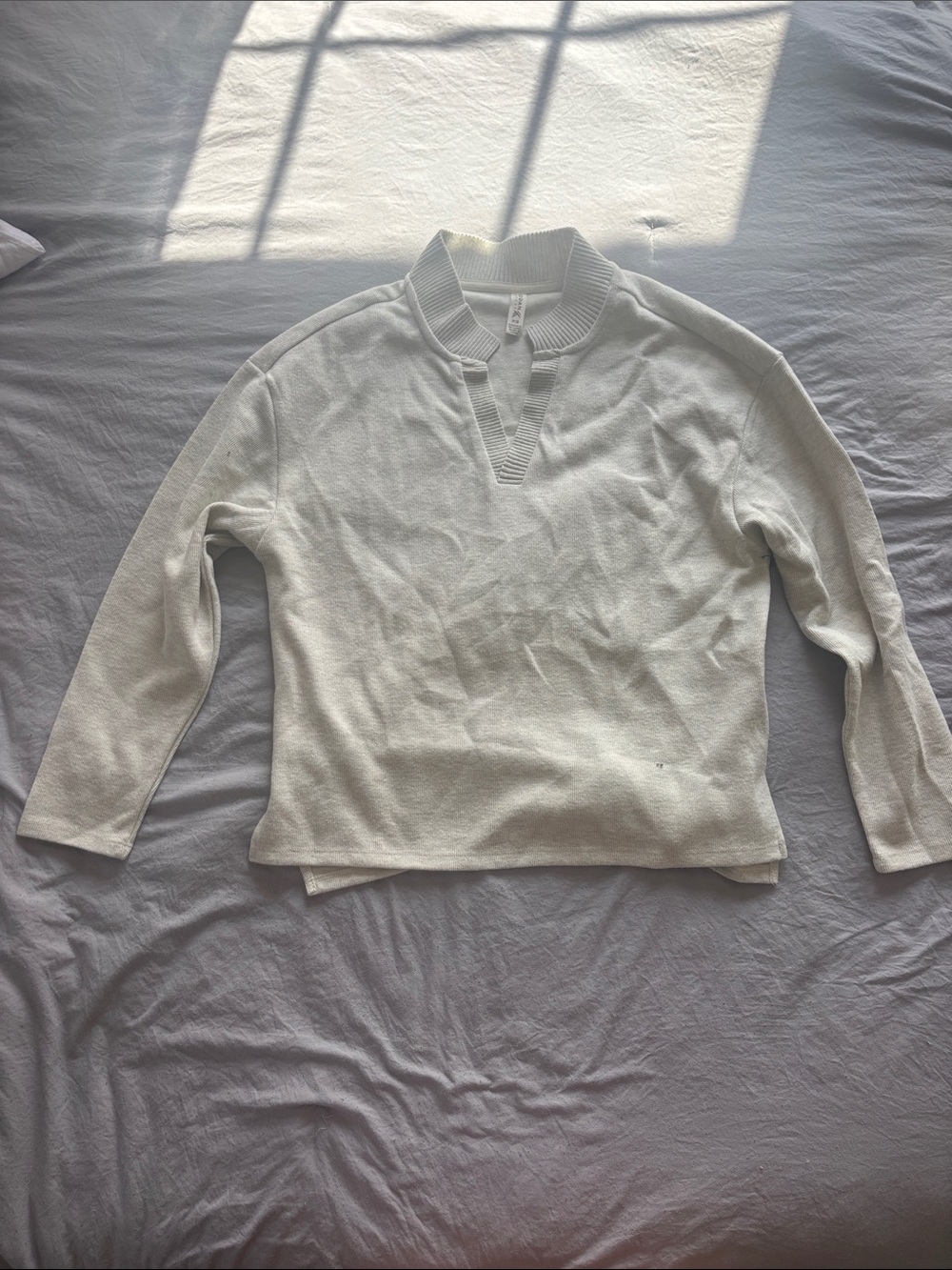 Kyodan Cream Scoop-Notch Pullover Sweater